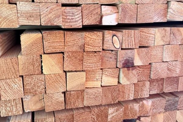 Lärche Latte 40 x 40 mm – gehobelt und getrocknet für Terrasse, Zaun und Unterkonstruktion